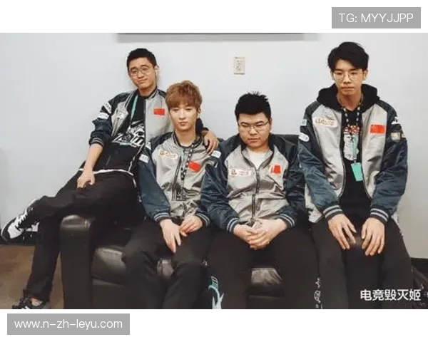 世界冠军亲自拍照粉丝：一场令人感动的全民狂欢