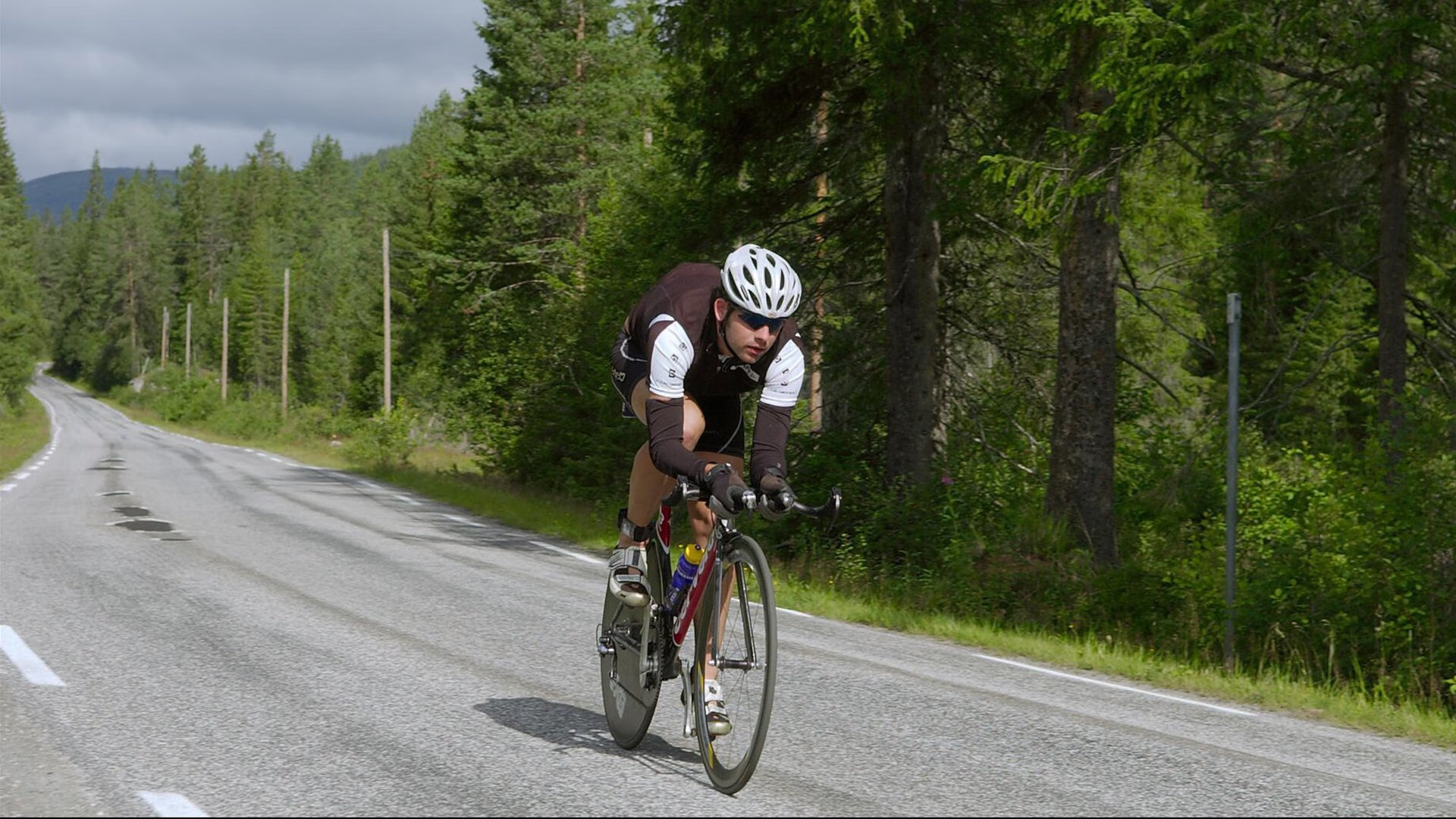 决赛节奏战术成功 梅尔滕斯游出新高度，梅尔滕斯位置